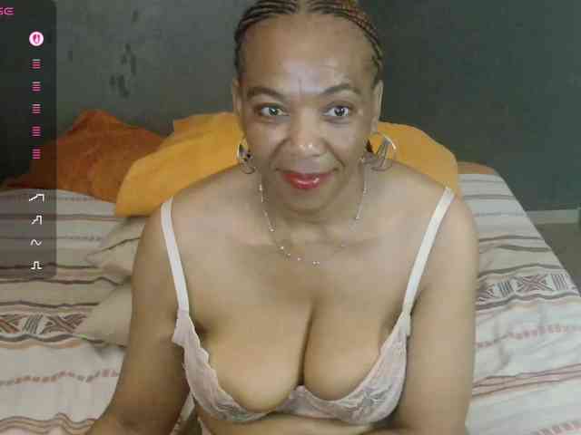 Sweetlilya webcam