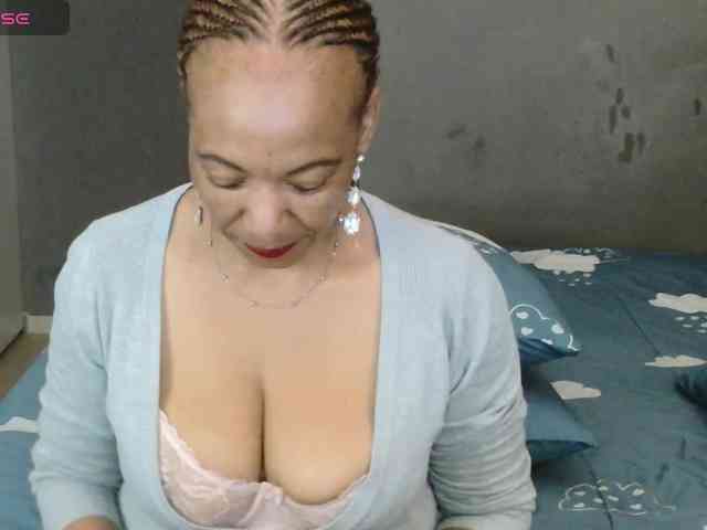Sweetlilya webcam