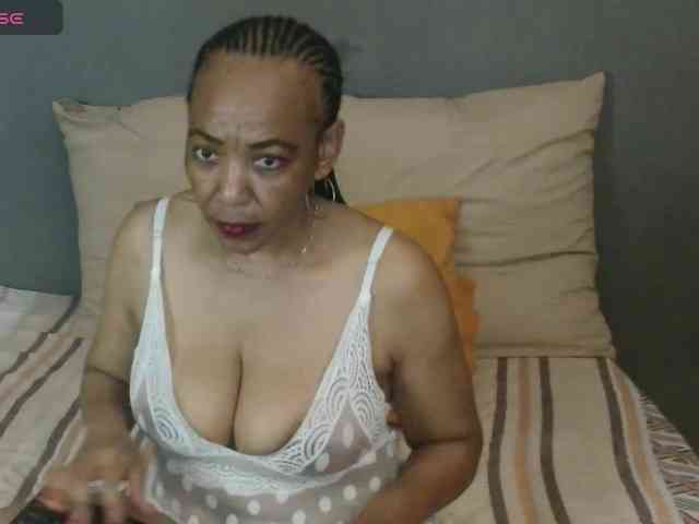 Sweetlilya webcam