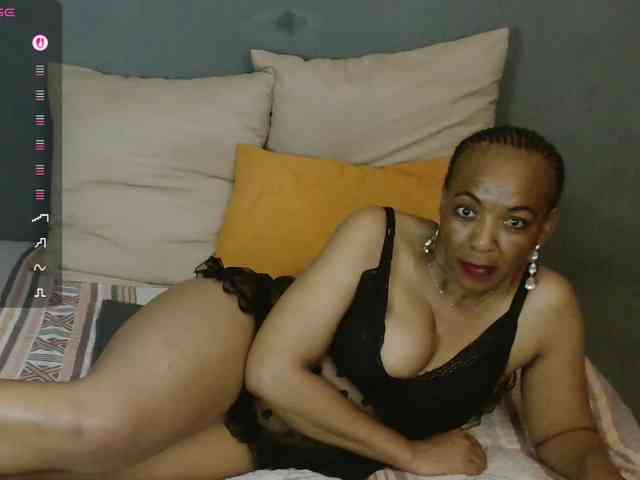 Sweetlilya webcam