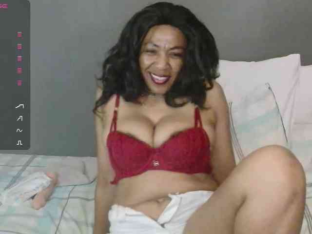 Sweetlilya webcam