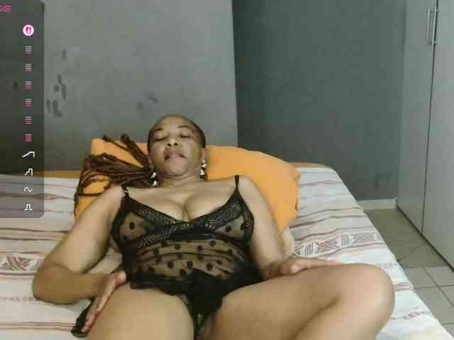 Sweetlilya webcam