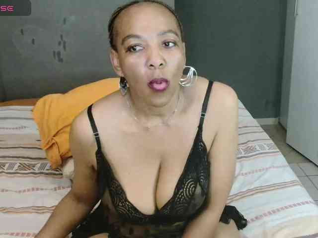 Sweetlilya webcam