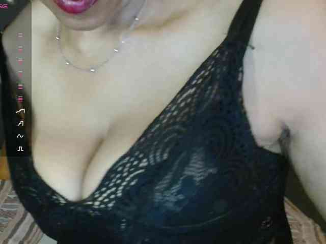 Sweetlilya webcam