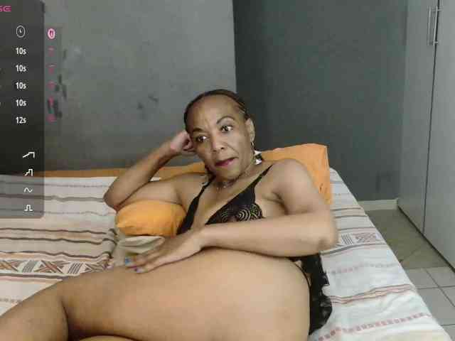 Sweetlilya webcam