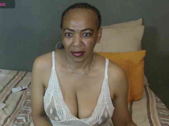 Sweetlilya webcam