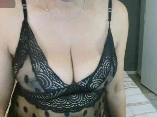 Sweetlilya webcam