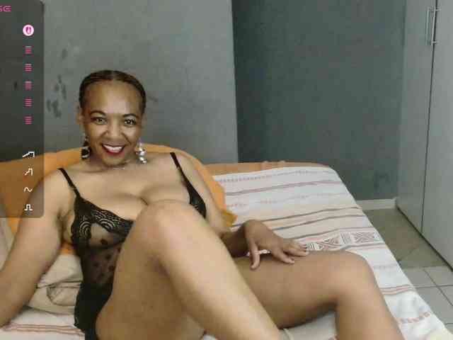 Sweetlilya webcam