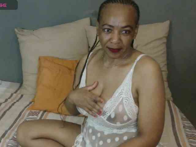 Sweetlilya webcam