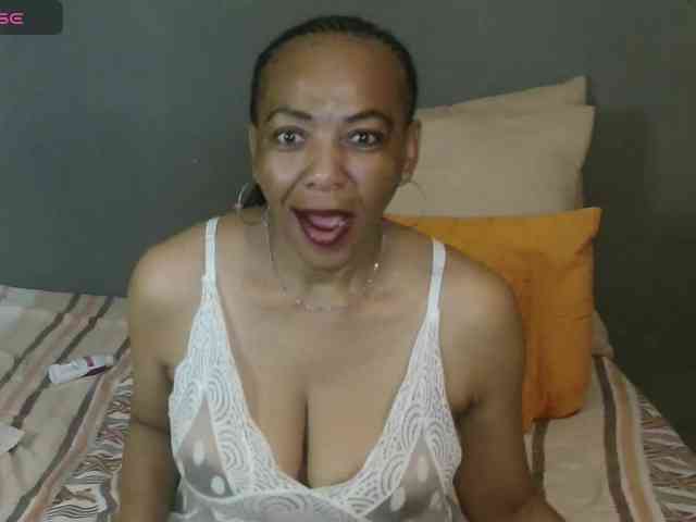 Sweetlilya webcam