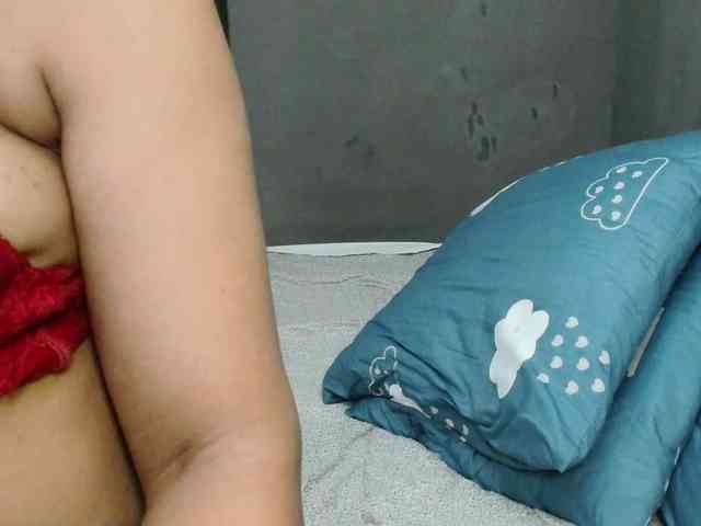 Sweetlilya webcam