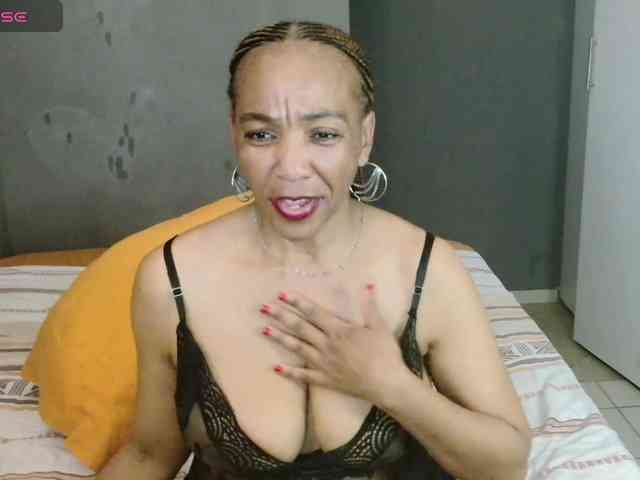 Sweetlilya webcam
