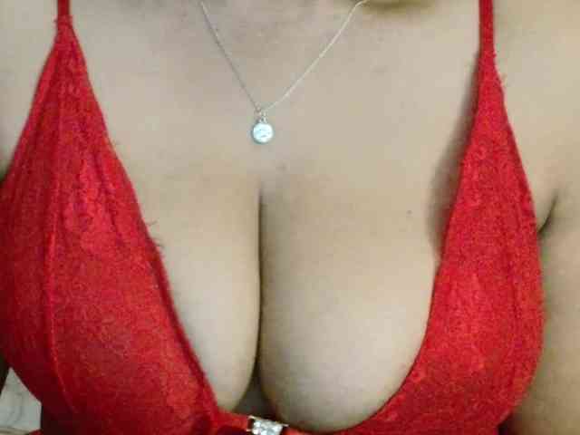 Sweetlilya webcam