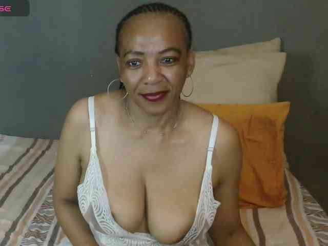 Sweetlilya webcam