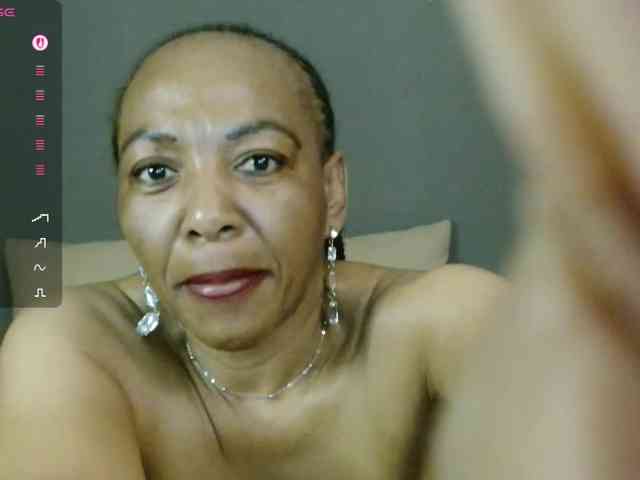 Sweetlilya webcam