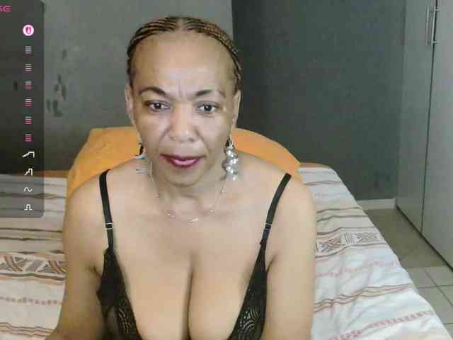 Sweetlilya webcam