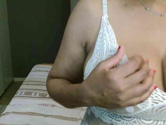 Sweetlilya webcam