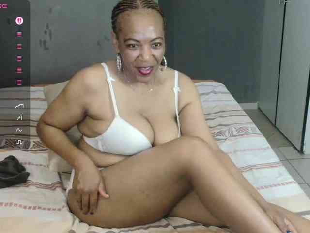 Sweetlilya webcam