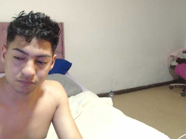 SammiAndSoffi's BongaCams show and profile