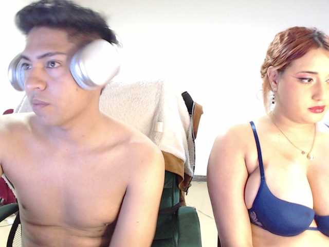 SammiAndSoffi's BongaCams show and profile