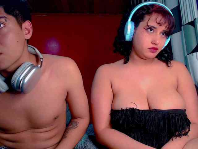 SammiAndSoffi webcam