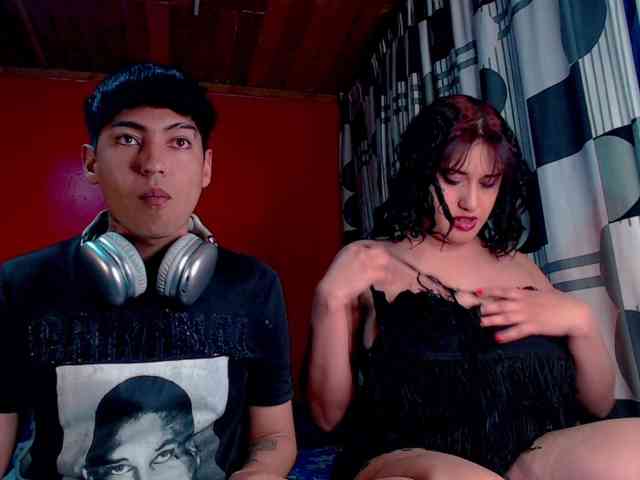 SammiAndSoffi webcam