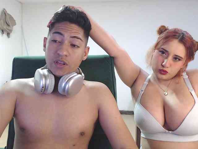 SammiAndSoffi webcam