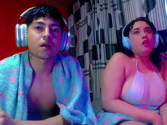 SammiAndSoffi webcam