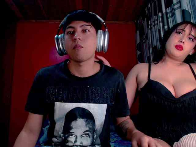 SammiAndSoffi webcam