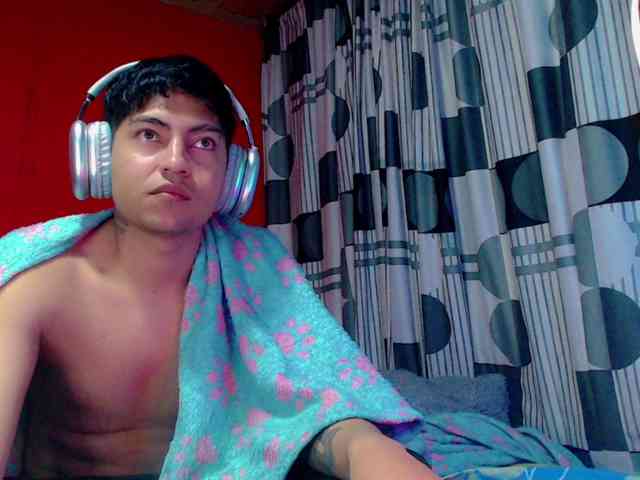 SammiAndSoffi webcam