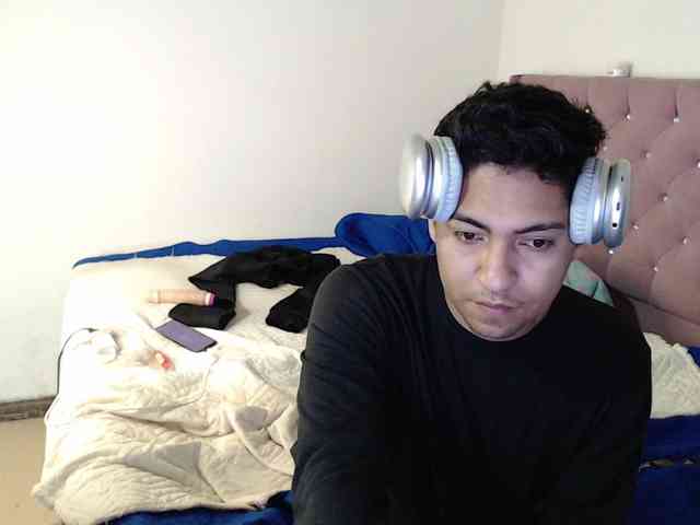 SammiAndSoffi webcam