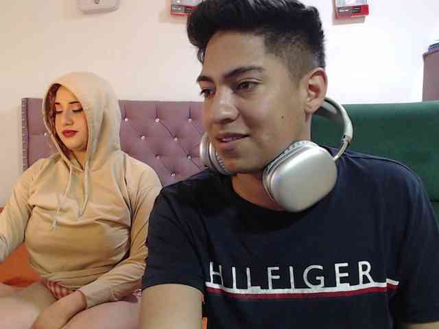 SammiAndSoffi webcam