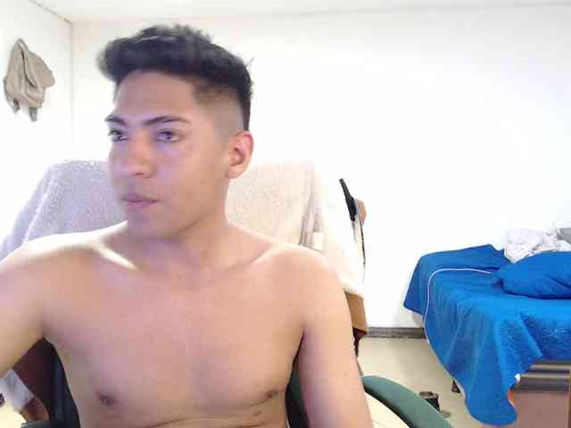 SammiAndSoffi webcam