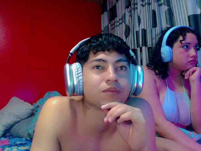 SammiAndSoffi webcam