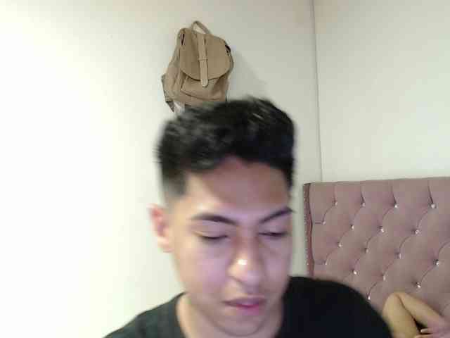 SammiAndSoffi webcam