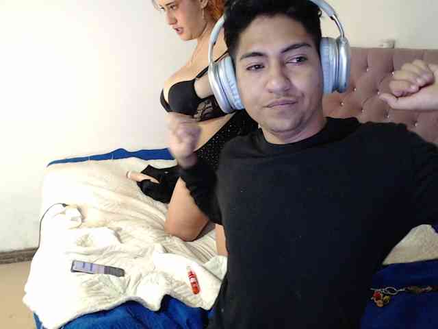 SammiAndSoffi webcam