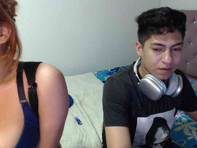 SammiAndSoffi webcam