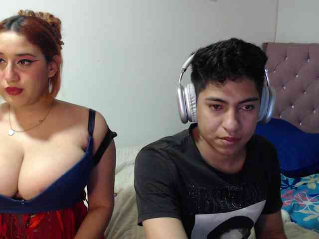 SammiAndSoffi webcam