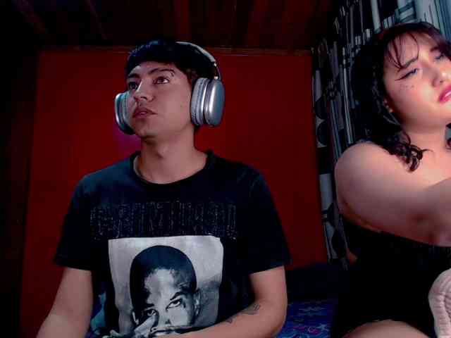 SammiAndSoffi webcam