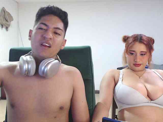 SammiAndSoffi webcam