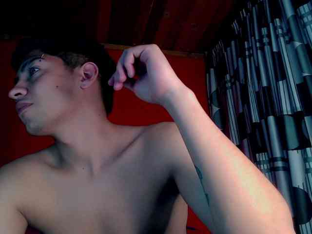 SammiAndSoffi webcam