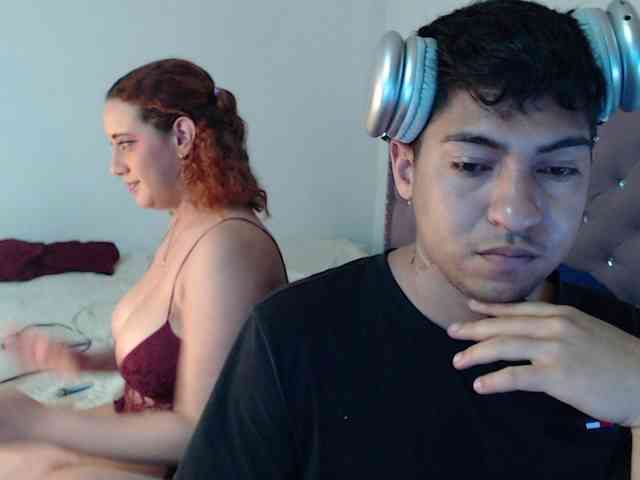 SammiAndSoffi webcam