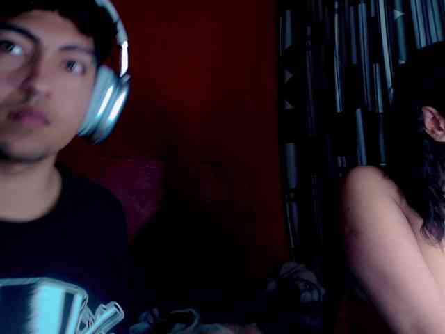 SammiAndSoffi webcam