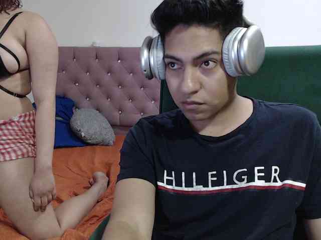 SammiAndSoffi webcam