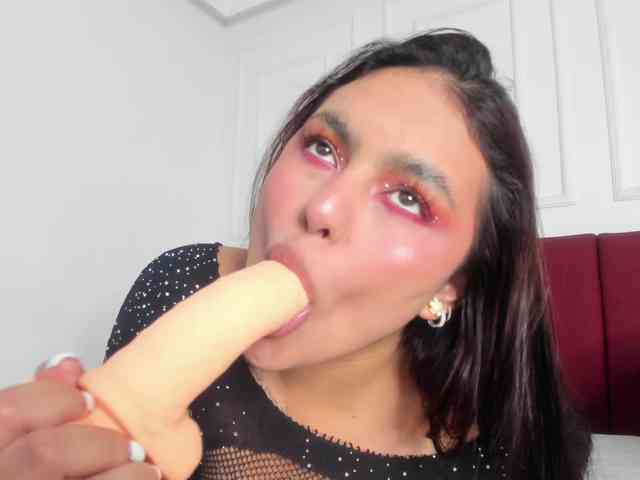 Spicymonroe webcam