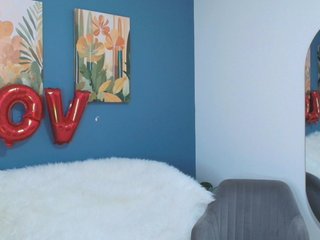 Zamira-Taylor Porn Show