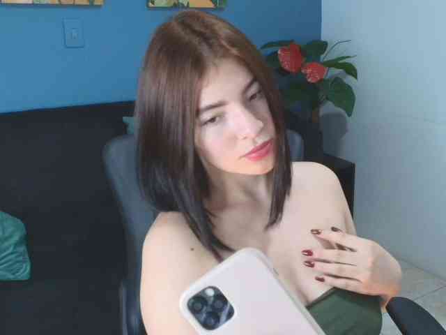 Zamira-Taylor webcam