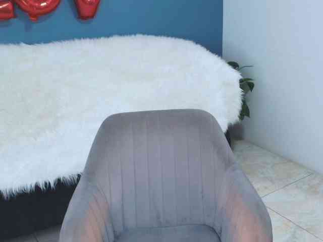 Zamira-Taylor Live Webcam on BongaCams