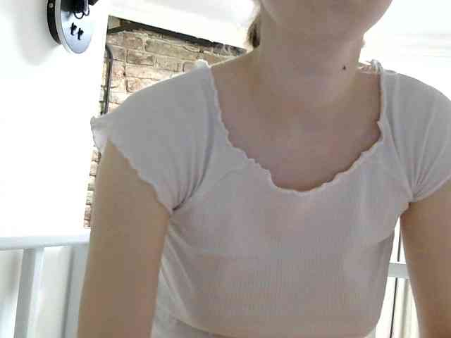 SweetLanitta webcam