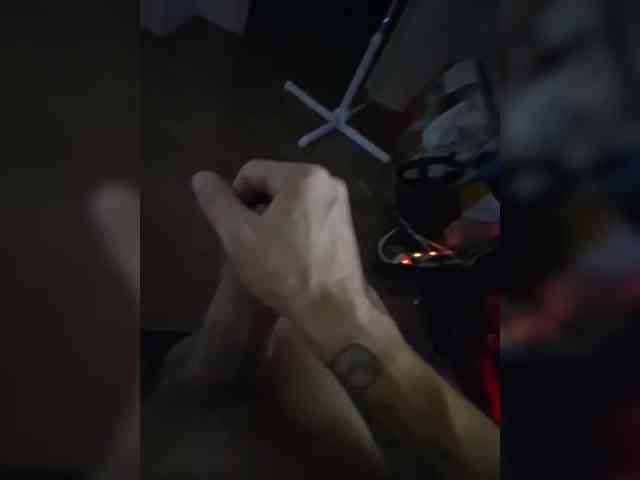 Cyr